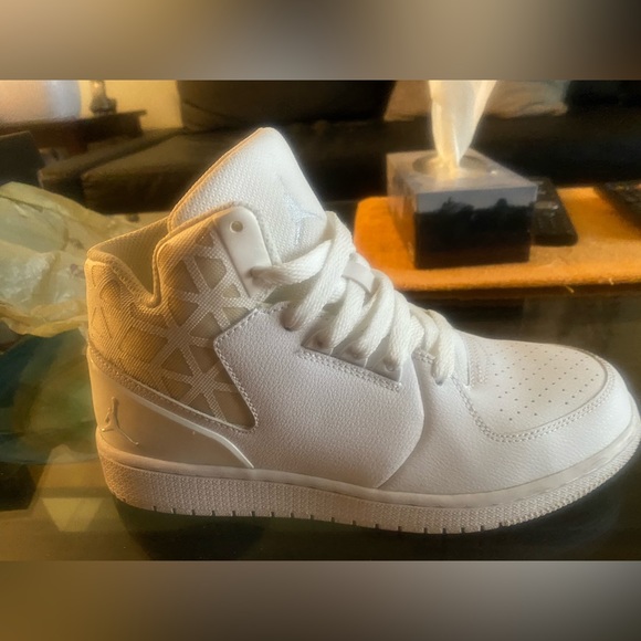 Jordan’s for sale - Picture 3 of 3